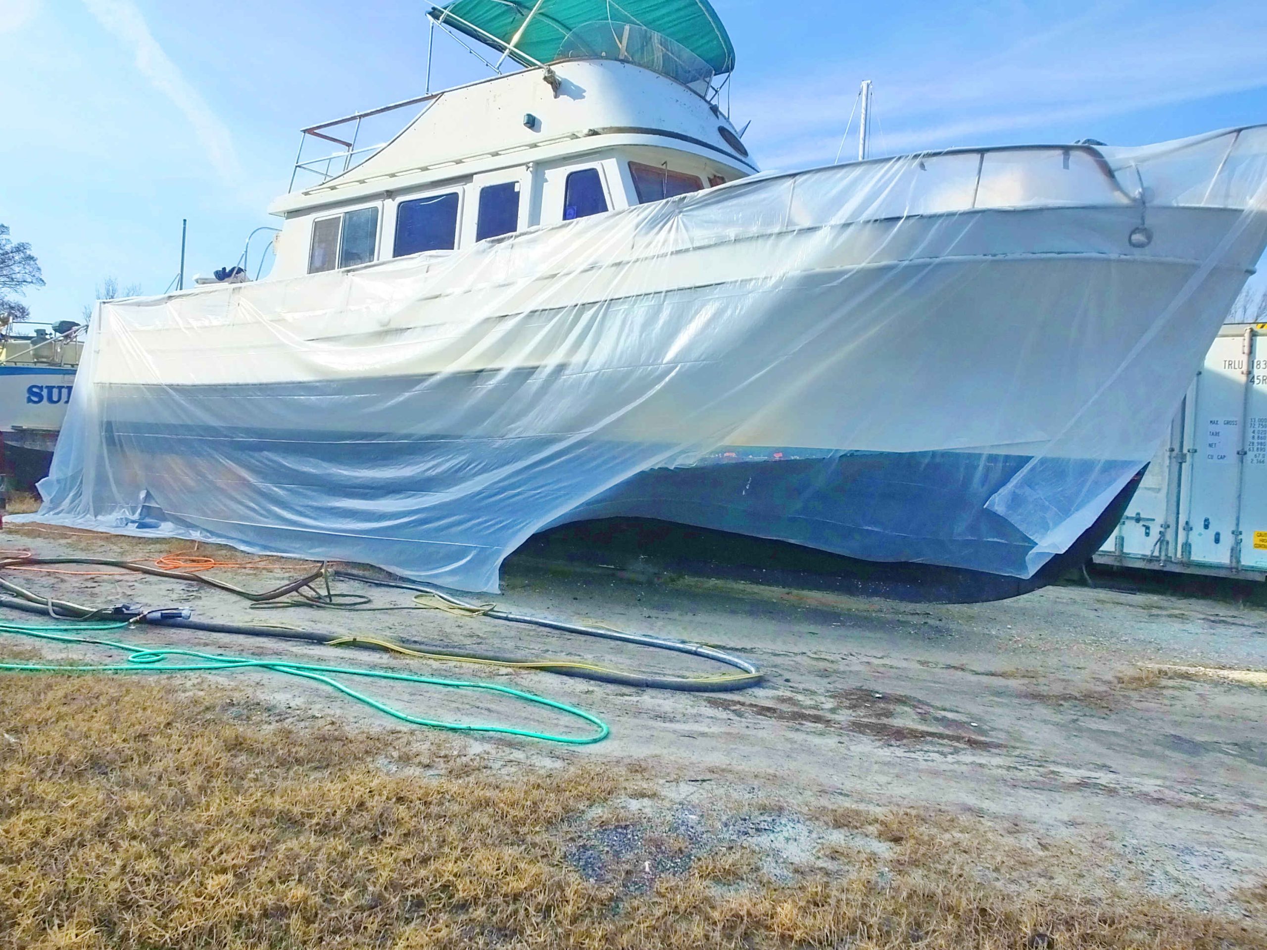 44-Ft_yacht_boat_sandblasting-01-scaled.jpg